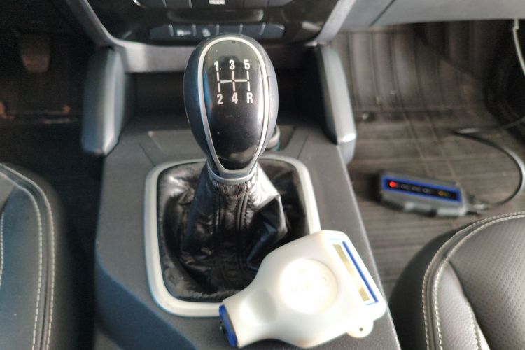 GEELY Vision X6 2018 imagem de carro #14