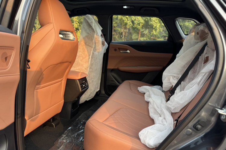 Changan UNI-Z PHEV 2025 car image #14