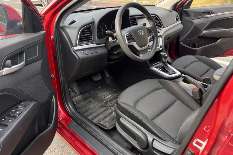 Hyundai Elantra AD 2019 car image #14