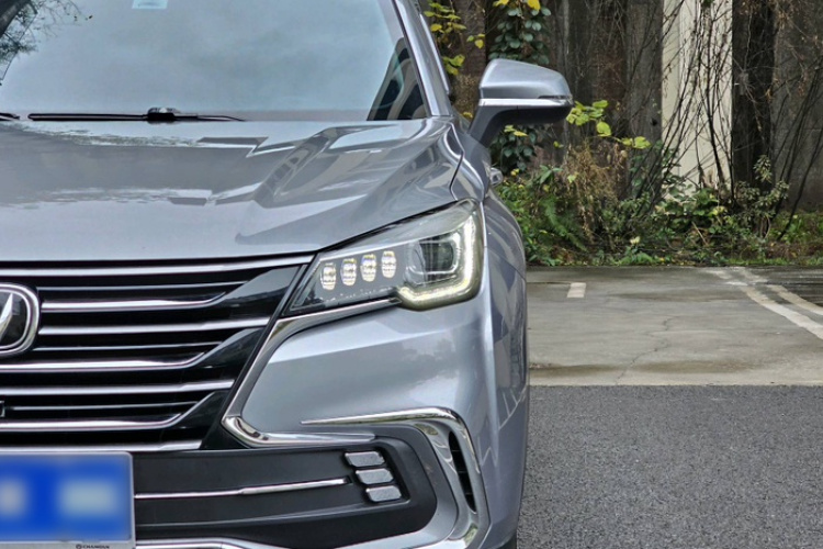 Changan CS85 Coupe 2019 car image #14