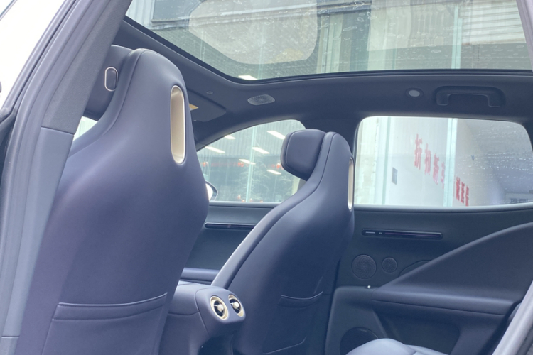 Avatr 07 2025 car image #14