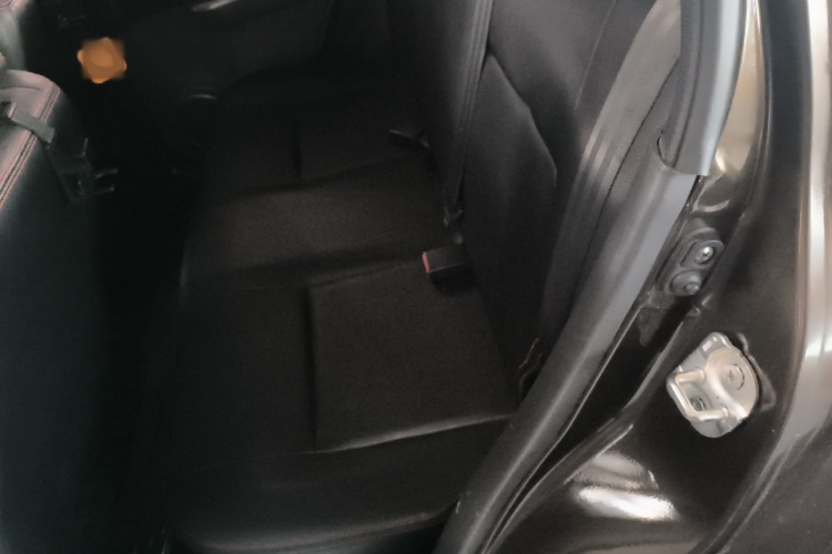 Suzuki Swift 2017 car image #14