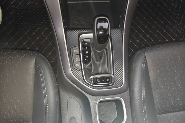 Hyundai ix35 2018 car image #14