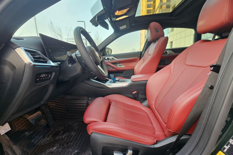 BMW i4 2022 #14 BMW i4 2022 car image #14