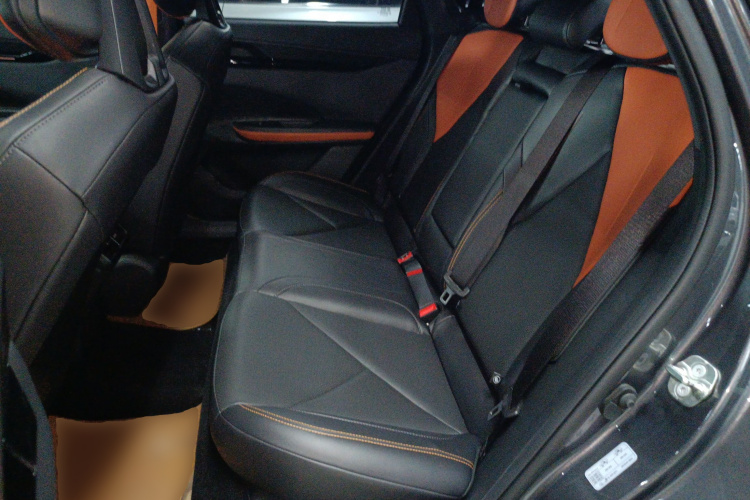 Changan UNI-V 2023 car image #14