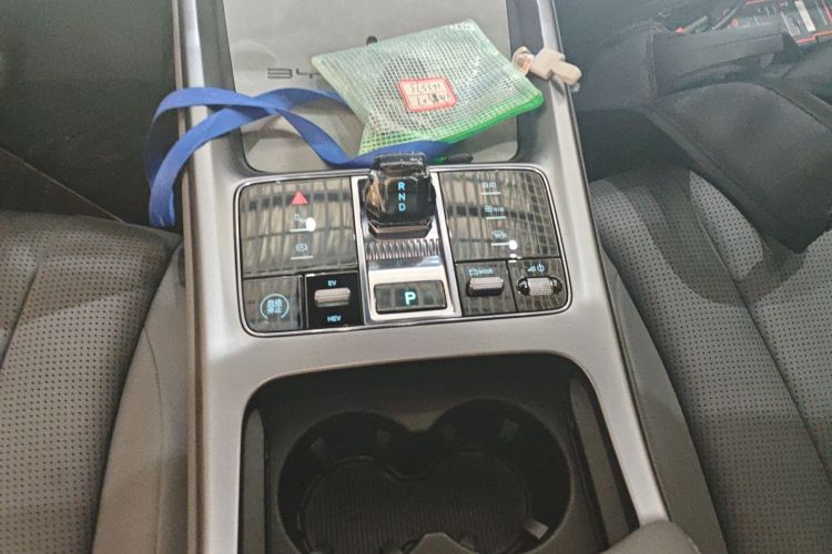 BYD Seal 07 DM-i 2025 car image #14