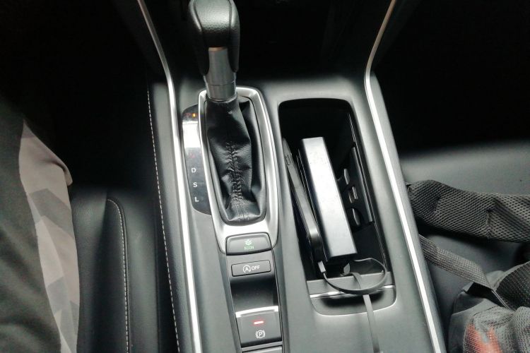 Honda Inspire 2022 car image #14