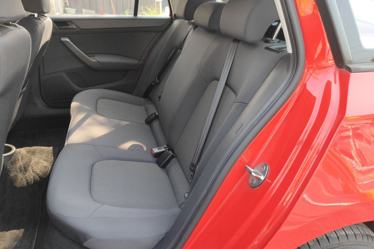 Skoda Rapid Spaceback 2018 car image #14