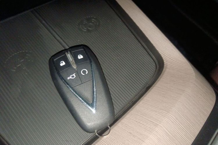 Changan EadoPHEV 2025 immagine di auto #14