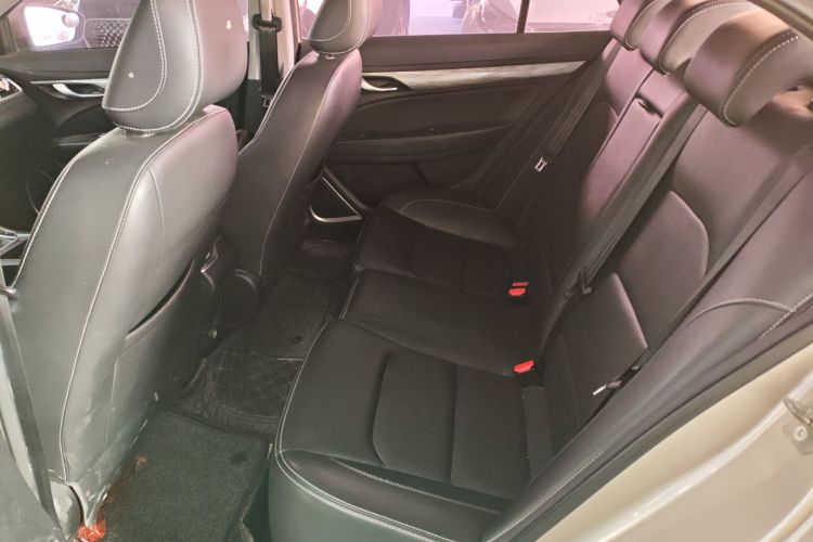 GEELY Emgrand 2019 car image #14