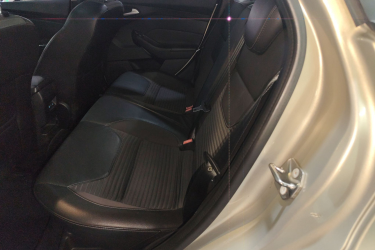 Ford Focus 2016 image de voiture #14