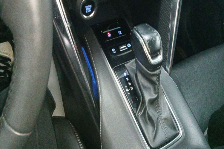 Toyota Venza 2022 immagine di auto #14