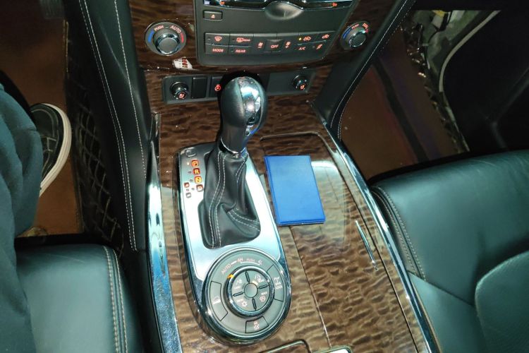 日产 途乐 2018 汽车图片 #14