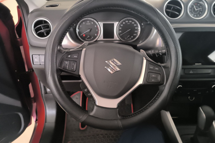 Suzuki Vitara 2016 image de voiture #14