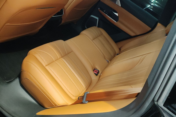 Xpeng G9 2025 immagine di auto #14