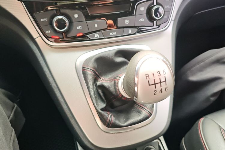 Haval M6 2017 car image #14