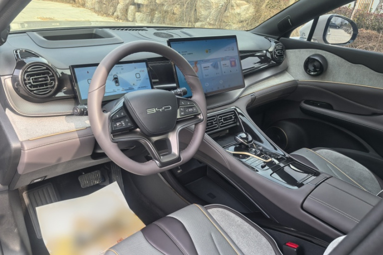 BYD Frigate 07 2023 imagem de carro #14