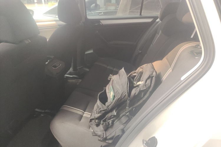 Volkswagen C-Trek 2019 #14 Volkswagen C-Trek 2019 immagine di auto #14