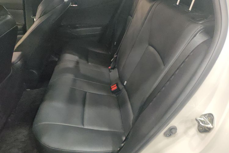 Toyota Izoa E 2020 imagen de coche #14