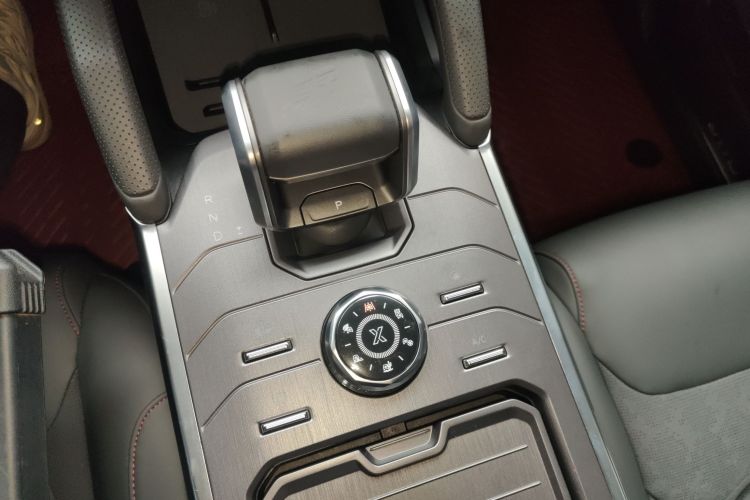 Jetour Traveller 2023 car image #14