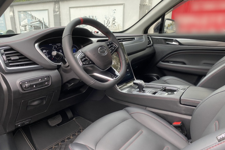 GAC Trumpchi GS4 PLUS 2022 #14 GAC Trumpchi GS4 PLUS 2022 car image #14