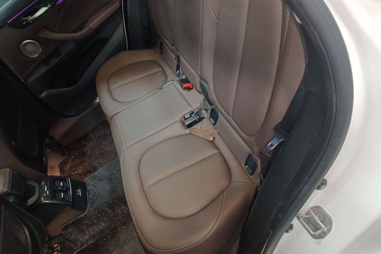 BMW X1 2021 car image #14