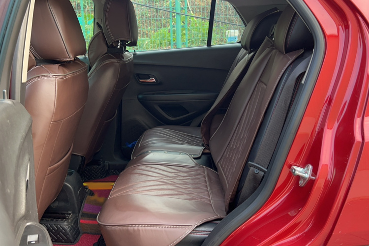 Chevrolet Tracker 2015 car image #14