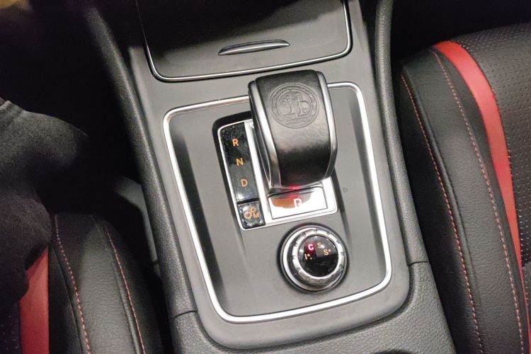 Mercedes-Benz GLA AMG 2017 car image #14