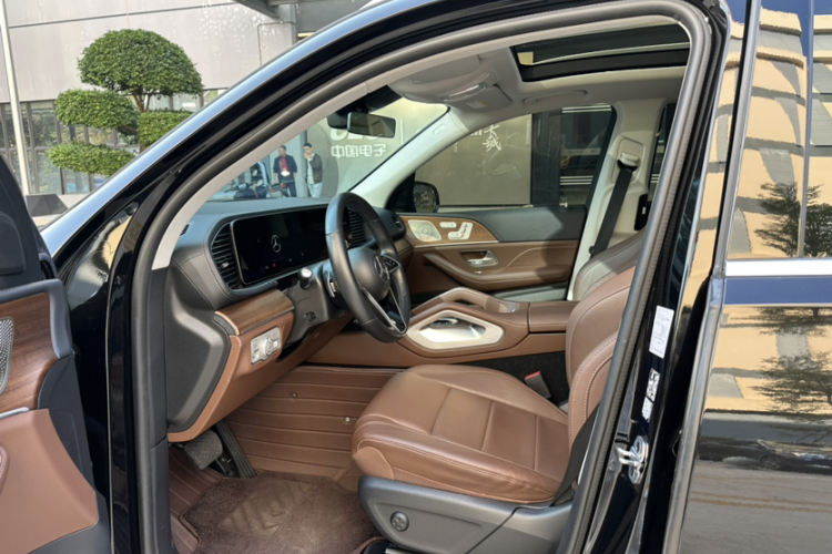 Mercedes-Benz GLE Class New Energy 2023 car image #14