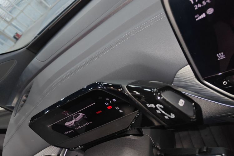 Volkswagen ID.4 Crozz 2024 #14 Volkswagen ID.4 Crozz 2024 immagine di auto #14