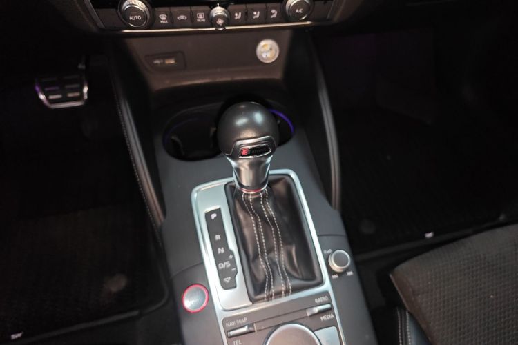 Audi S3 2018 صورة سيارة #14