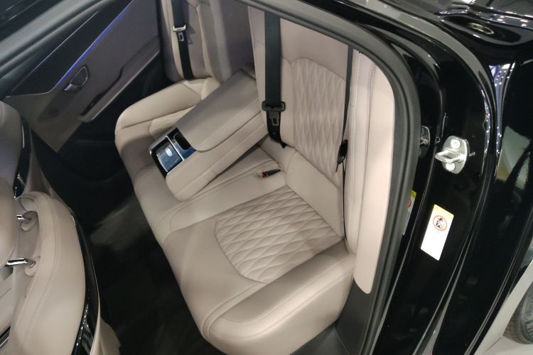 BYD Han 2024 car image #14