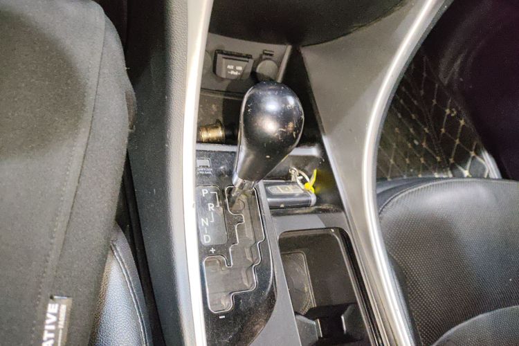 Hyundai Sonata 2015 car image #14