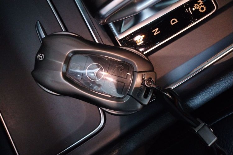 Mercedes-Benz GLA AMG 2018 imagem de carro #14