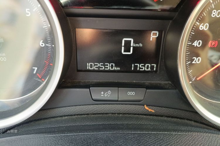 Peugeot 408 2018 car image #14