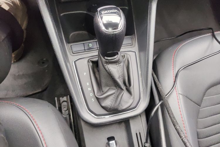 Skoda Rapid Spaceback 2021 car image #14