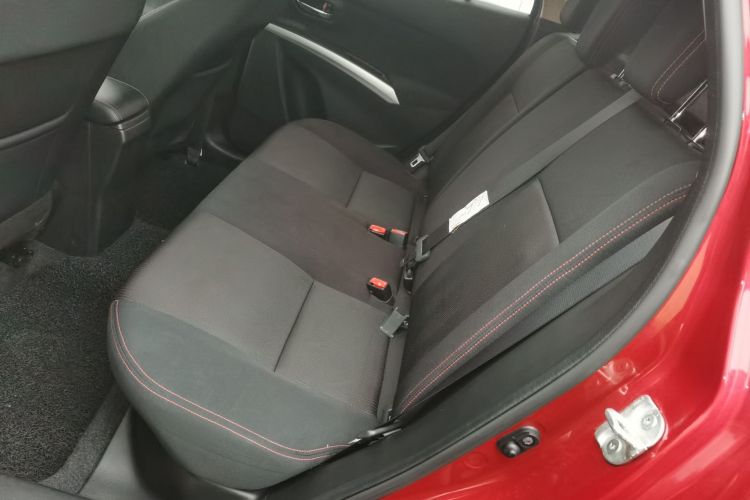 Suzuki S-Cross 2017 صورة سيارة #14