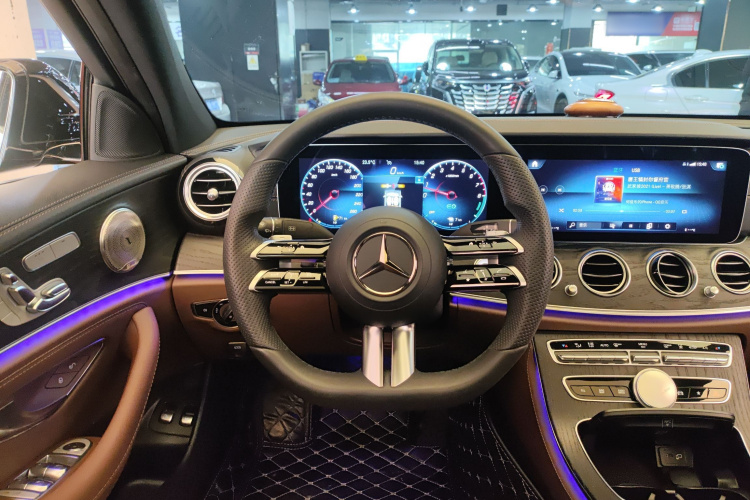 Mercedes-Benz E Class New Energy 2022 car image #14