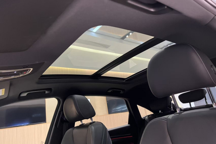 Audi Q5L Sportback 2023 immagine di auto #14