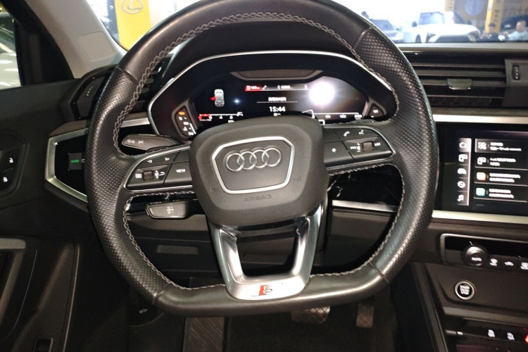 Audi Q3 Sportback 2022 car image #14