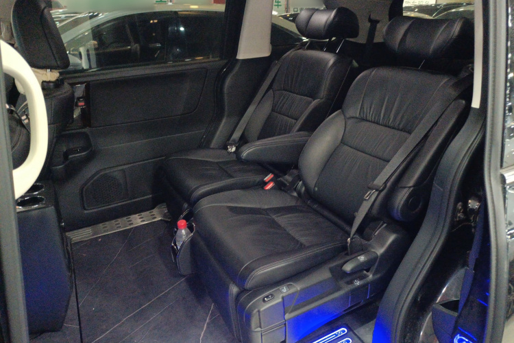 Honda ODYSSEY 2021 #14 Honda ODYSSEY 2021 car image #14