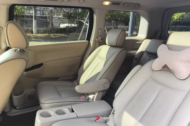 Nissan Quest 2016 imagen de coche #14