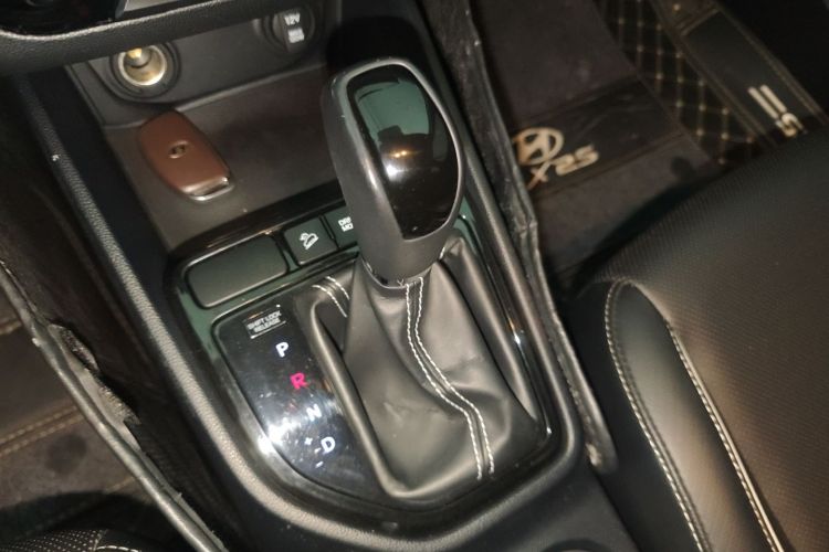 Hyundai ix25 2017 car image #14