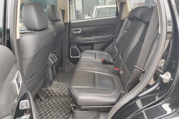 劳斯莱斯 欧蓝德 2020 #14 劳斯莱斯 欧蓝德 2020 汽车图片 #14