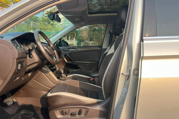 Volkswagen Tiguan L 2018 #14 Volkswagen Tiguan L 2018 car image #14