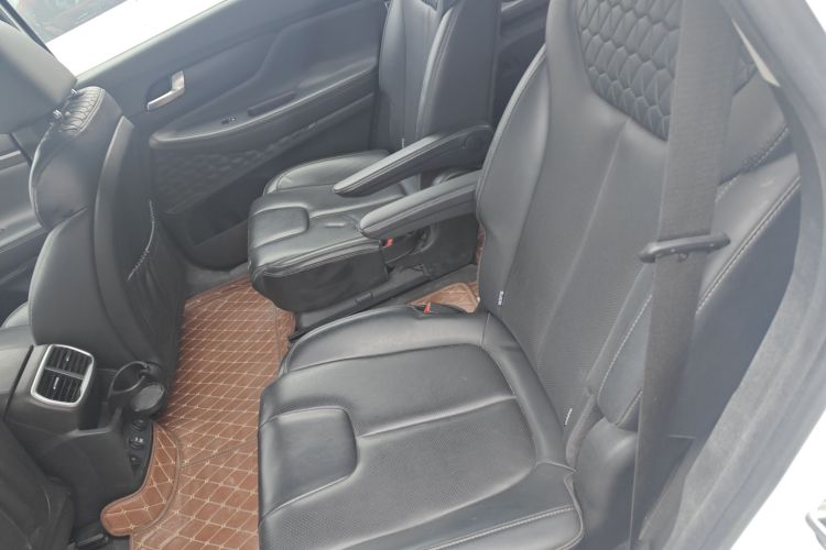 Hyundai Santa Fe 2019 #14 Hyundai Santa Fe 2019 car image #14