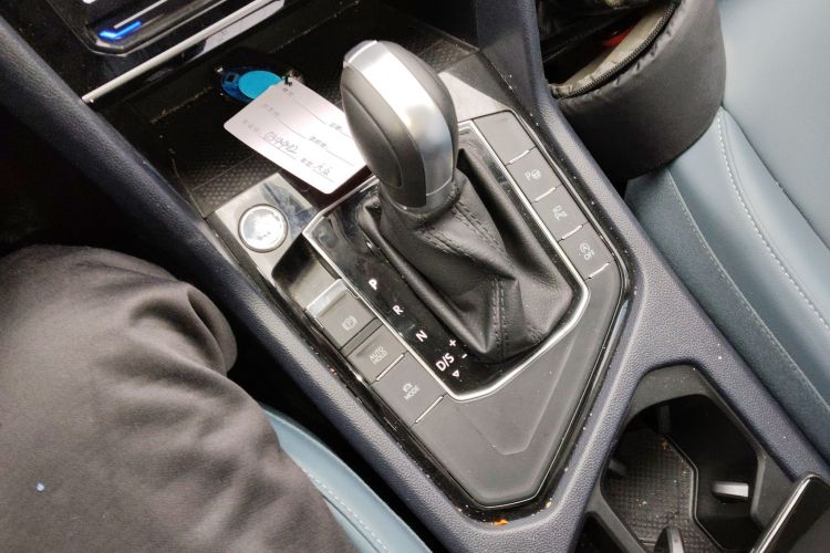Volkswagen Tharu 2024 car image #14