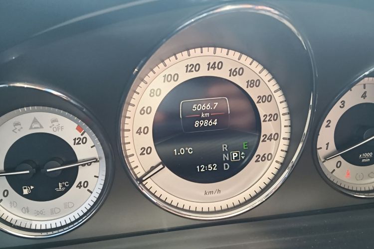 Mercedes-Benz GLK Class 2014 car image #14