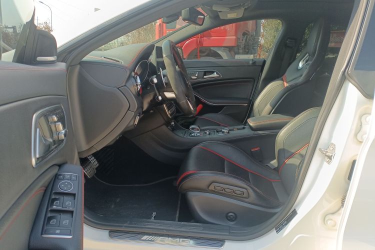 Mercedes-Benz CLA AMG 2018 car image #14