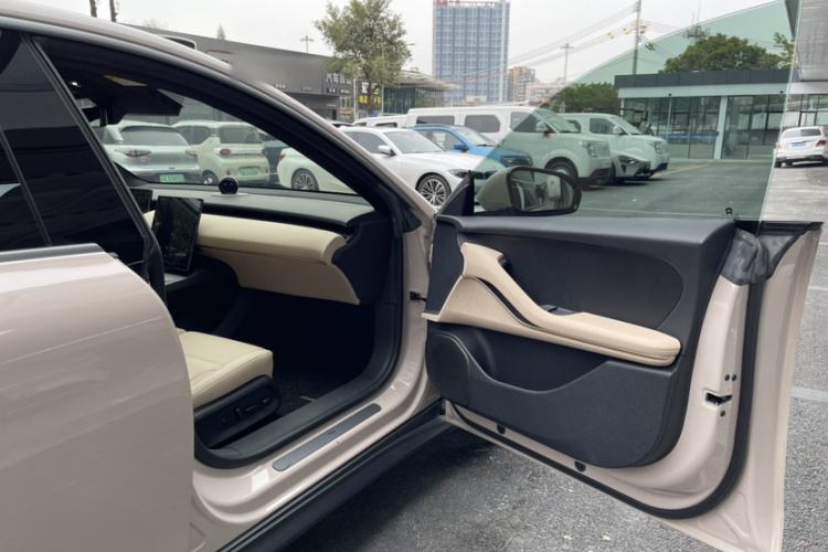 蔚来 蔚来ET5 2023 汽车图片 #14